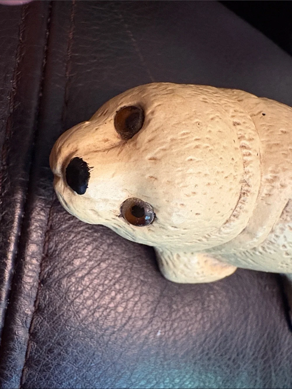 Beige Seal Homco ? Vintage Seal Figurine Home Interior?? Resin?? Homco??